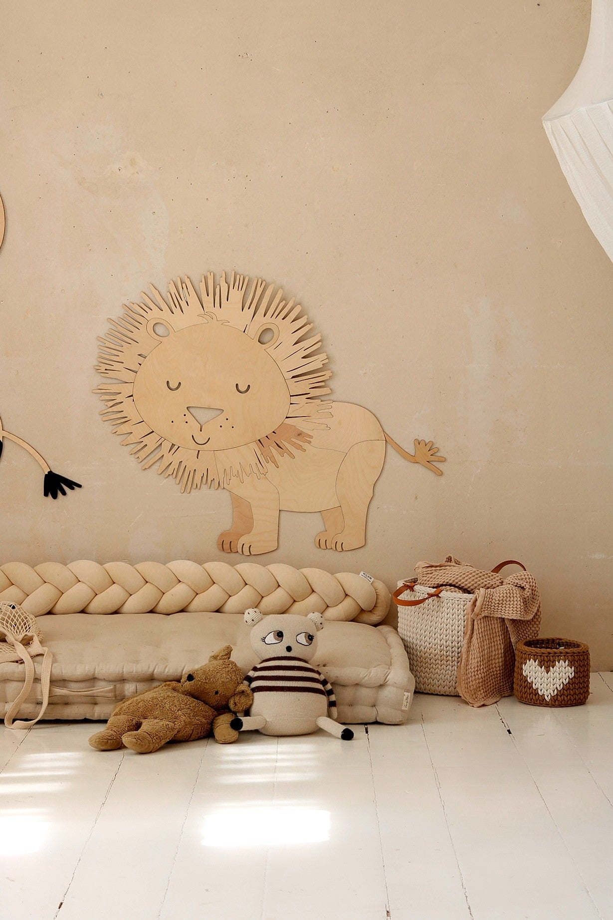 Safari Lion – Wooden Wall Decoration