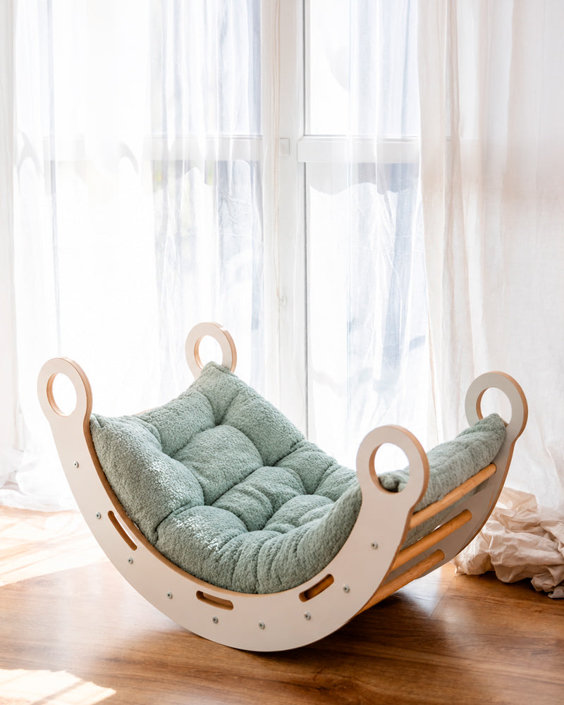 Meowbaby Snug Rocker klatrebue i træ med pude - Fresh Mint
