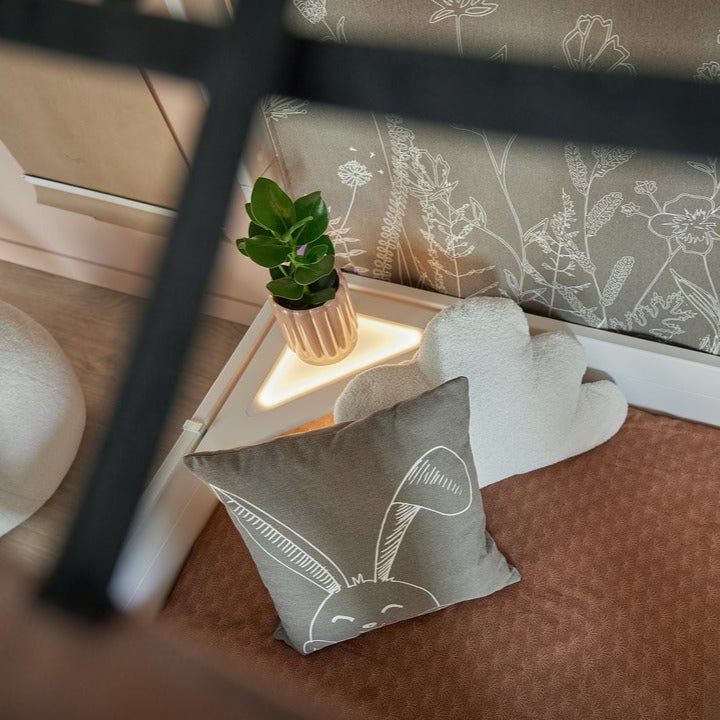 LIFETIME Kidsrooms Happy Rabbit pude – 45 x 45 cm