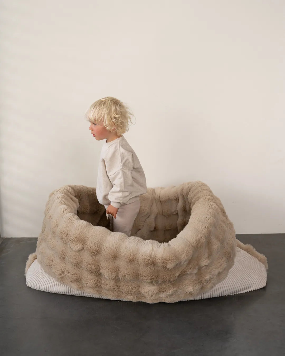 Shappy Snuggle Bag hyggehule i kunstpels – 170 cm
