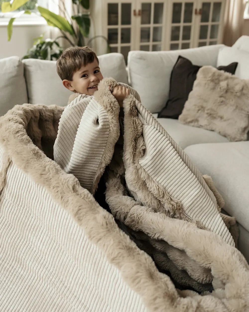 Shappy Snuggle Bag hyggehule i kunstpels – 170 cm