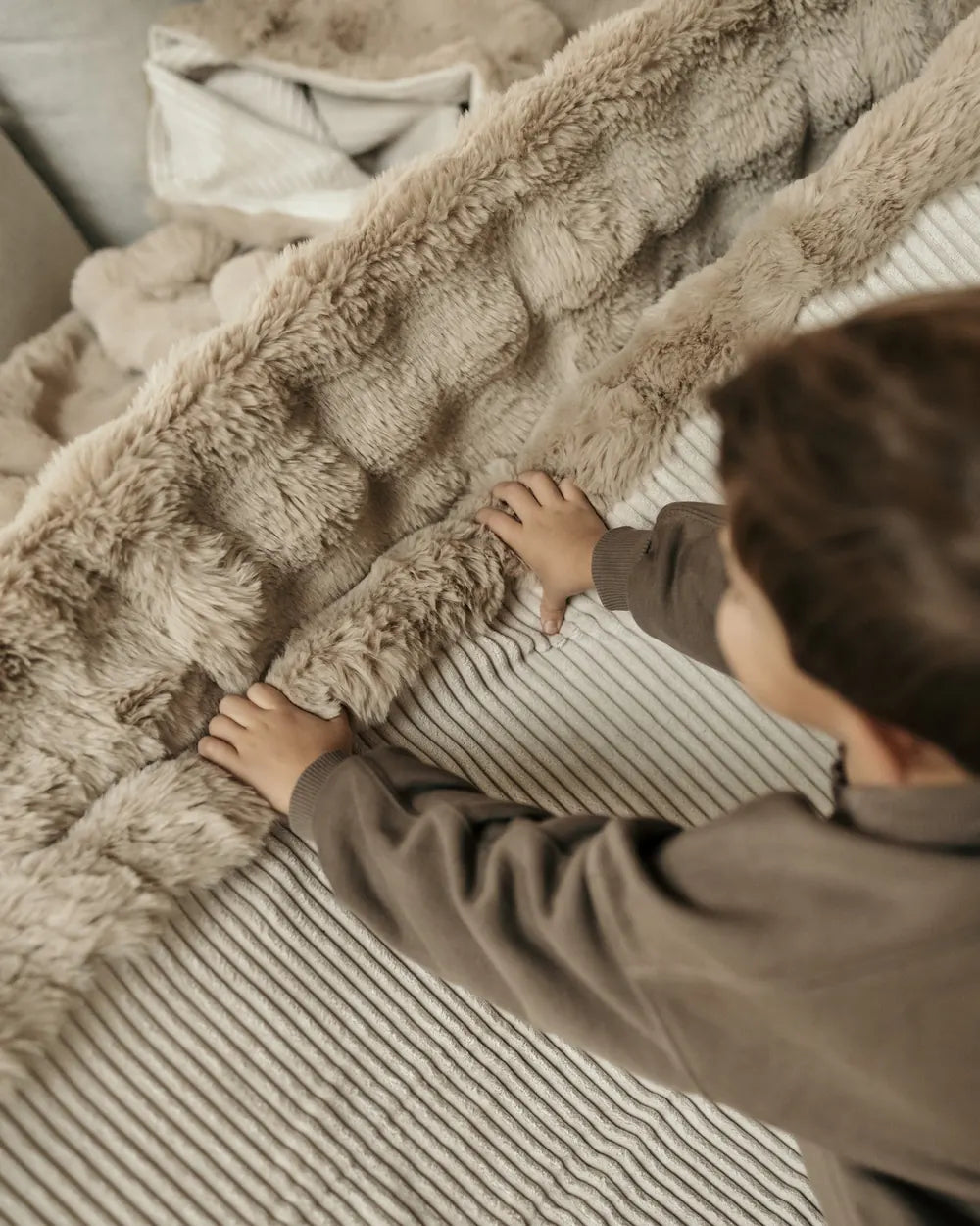 Shappy Snuggle Bag hyggehule i kunstpels – 170 cm