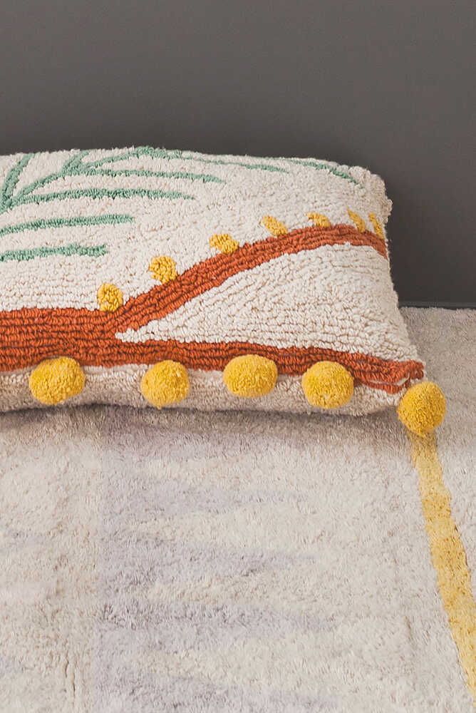 Lorena Canals pude – Palm