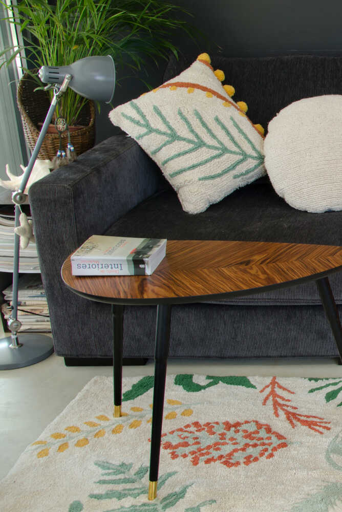 Lorena Canals pude – Palm