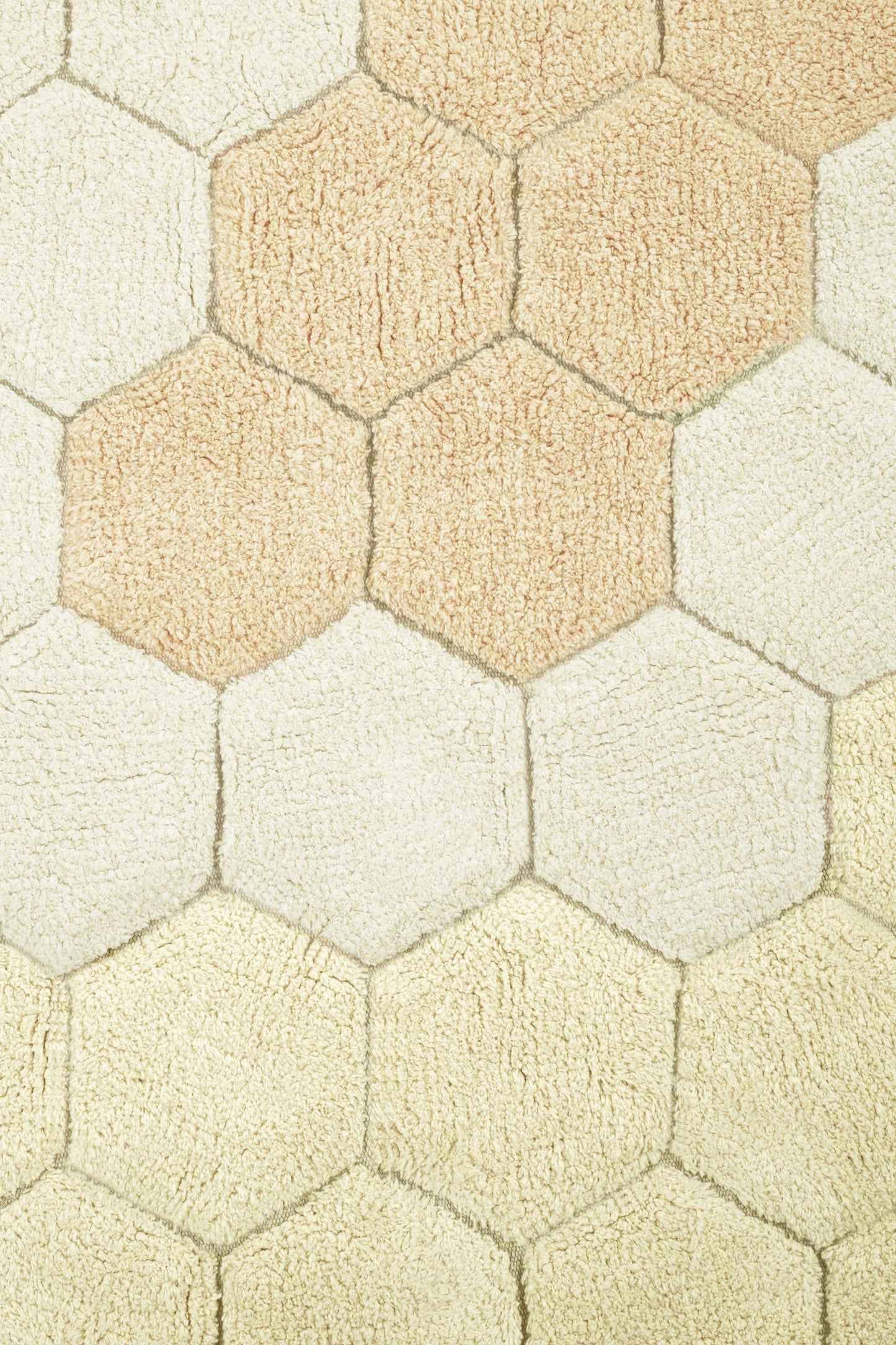 Lorena Canals vaskbart rundt gulvtæppe Honeycomb Golden Ø140 cm