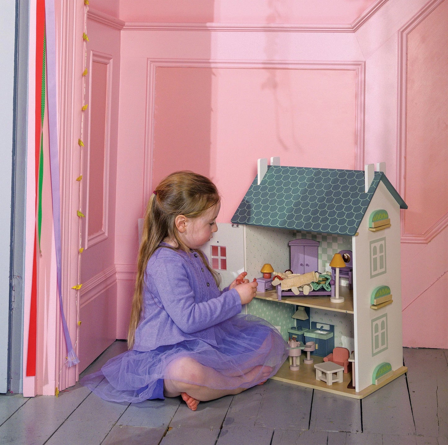 Mentari Willow House dukkehus i træ