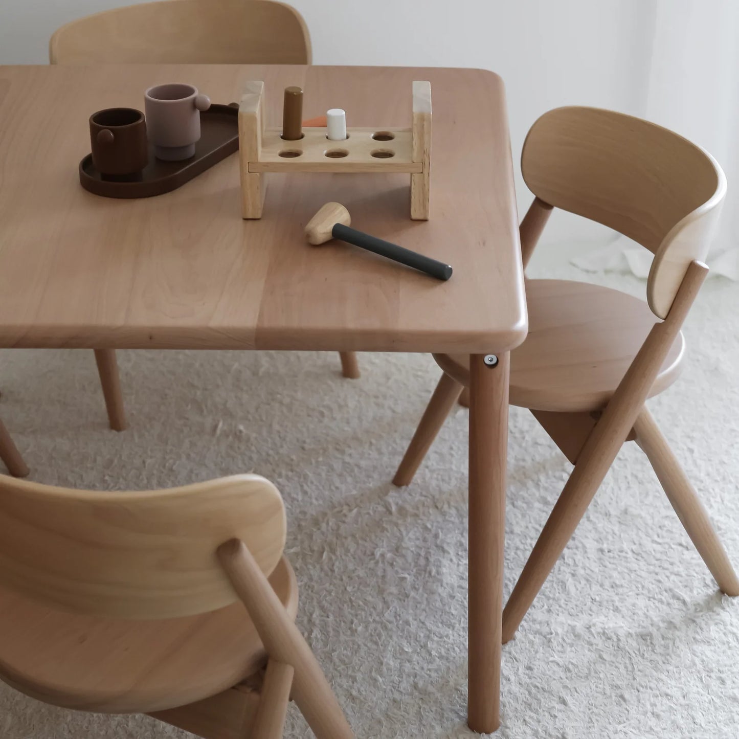 Curve Lab – Kvadratisk bord – Eg