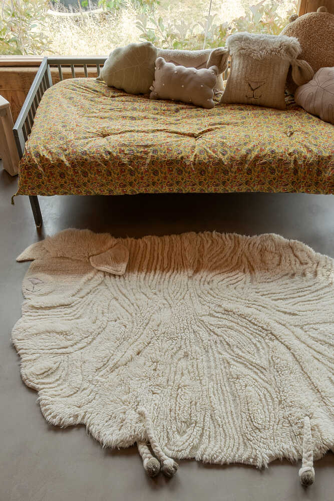 Lorena Canals Woolable uldgulvtæppe – Pink Nose Sheep 120x170 cm